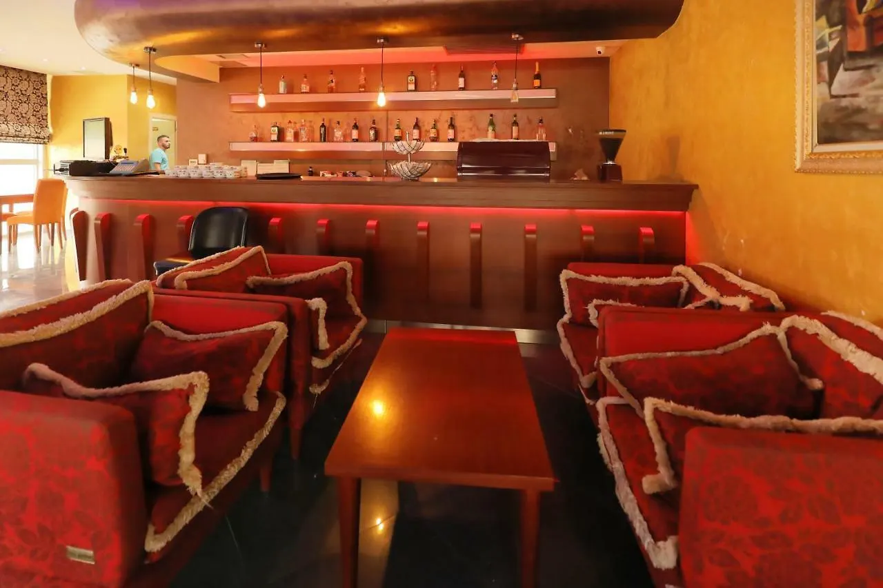 Hotel Gjuta  Tirana